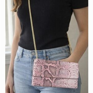 NWT Nordstrom’s genuine leather Pink Snake Print Crossbody Bag or clutch